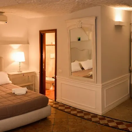 Cimarra Chiara - Ultra Luxurious Near Coliseum * Rome