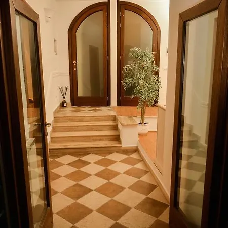 Holiday home Cimarra Chiara - Ultra Luxurious Near Coliseum Rome